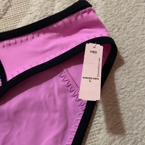Women’s Victoria’s Secret color block bikini. Large bottoms. 36C top. - Picture 3 of 4